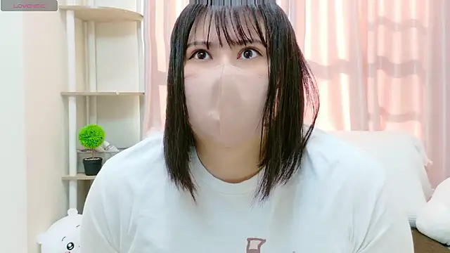 tomo-chan  online show from December 23, 2025, 3:59 am