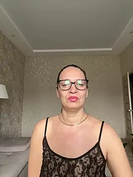 Milana8263 online show from March 27, 2026, 9:42 am