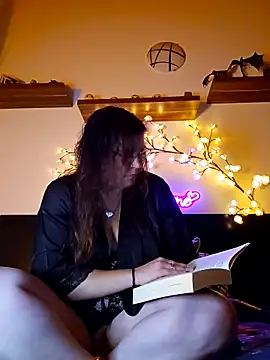 Snapshot of Persephone_CH_off chatting on November 27, 2025, 8:44 pm Persephone CH off online show from November 27, 2025, 8:44 pm