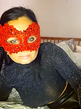 Snapshot of Always_foryou chatting on November 28, 2025, 8:44 pm Always foryou online show from November 28, 2025, 8:44 pm