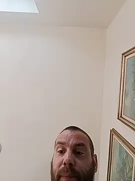 Alessiooo908 online show from April 26, 2026, 2:04 pm