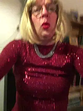 Snapshot of simone_xdressing chatting on January 11, 2026, 7:52 pm simone xdressing online show from January 11, 2026, 7:52 pm