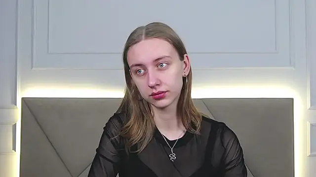 RachaelCute online show from December 16, 2025, 4:50 am