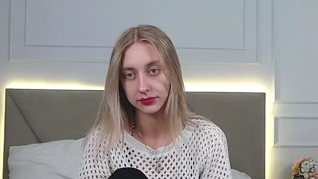 RachaelCute online show from February 6, 2026, 4:39 am