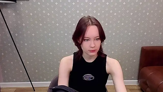 Annie Way online show from November 25, 2025, 7:41 am