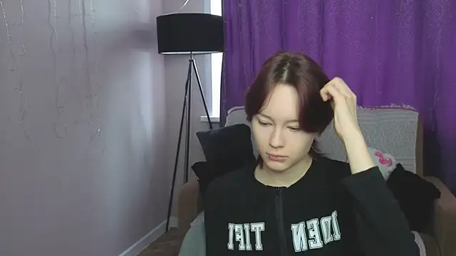 Annie Way online show from February 26, 2026, 4:44 am