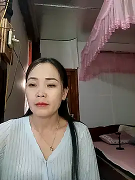 Feeling-hot online show from February 17, 2026, 3:47 am