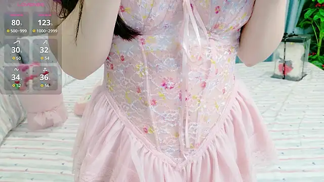 lunasexy 9x online show from May 26, 2026, 3:52 pm