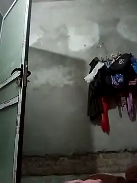 Snapshot of vangkt-cute chatting on February 2, 2026, 7:18 am vangkt-cute online show from February 2, 2026, 7:18 am