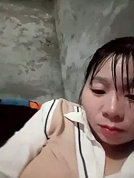 Snapshot of vangkt-cute chatting on February 9, 2026, 12:20 pm vangkt-cute online show from February 9, 2026, 12:20 pm