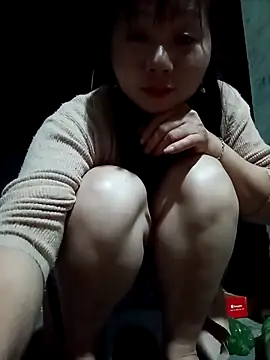 Snapshot of vangkt-cute chatting on March 17, 2026, 1:32 am vangkt-cute online show from March 17, 2026, 1:32 am