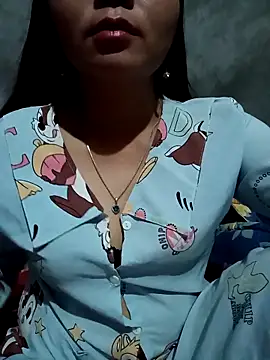 Snapshot of vangkt-cute chatting on April 1, 2026, 8:39 pm vangkt-cute online show from April 1, 2026, 8:39 pm