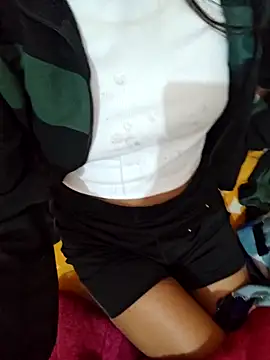 Snapshot of Hot__girls001 chatting on November 25, 2025, 5:57 pm Hot girls001 online show from November 25, 2025, 5:57 pm