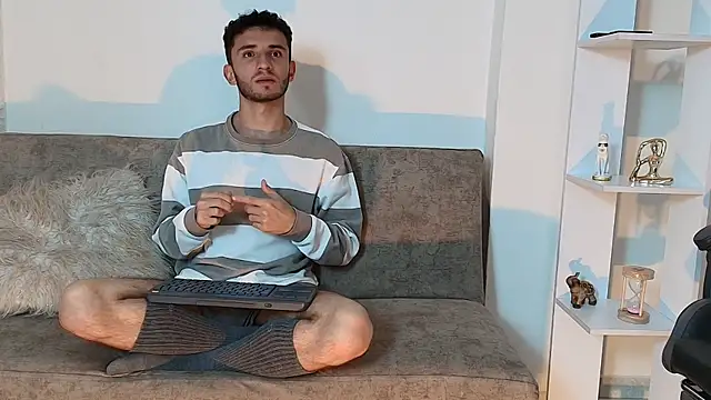 Baby monster16 online show from November 11, 2025, 1:33 pm