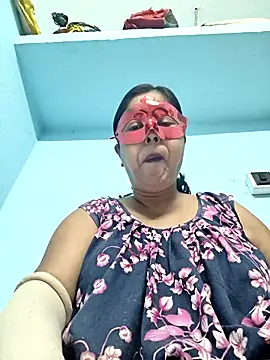 misti650 online show from November 19, 2025, 9:48 pm