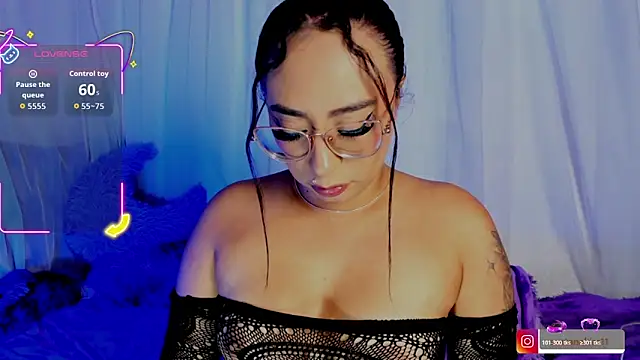Snapshot of kim_santana_ chatting on June 6, 2026, 4:28 am kim santana online show from June 6, 2026, 4:28 am