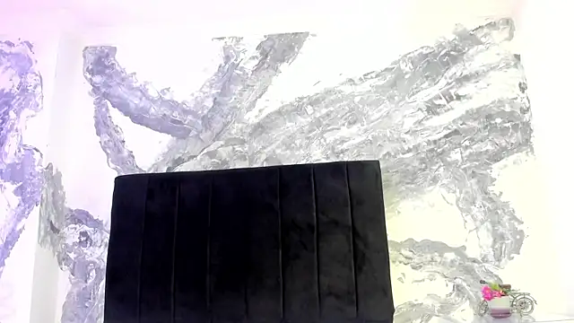 lilithDraven  online show from February 18, 2026, 4:08 am