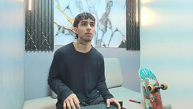 Aethon noir online show from November 14, 2025, 1:10 pm