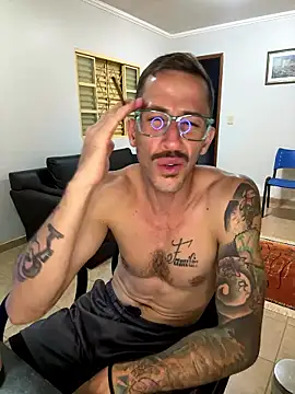 Snapshot of Lucasjandre chatting on January 10, 2026, 12:23 am Lucasjandre online show from January 10, 2026, 12:23 am