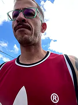 Snapshot of Lucasjandre chatting on January 10, 2026, 12:51 pm Lucasjandre online show from January 10, 2026, 12:51 pm