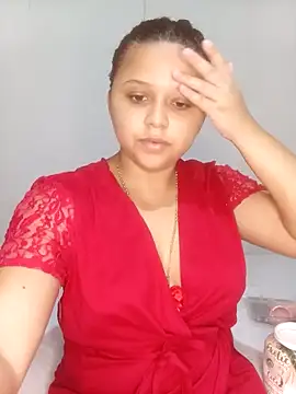 Snapshot of Luisa_Siti chatting on November 11, 2025, 12:10 am Luisa Siti online show from November 11, 2025, 12:10 am