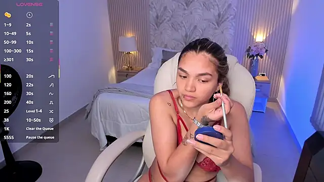 Kim stonee online show from January 17, 2026, 7:28 pm