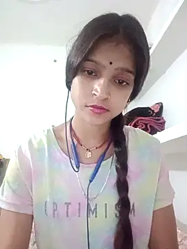 Snapshot of Mohnicute chatting on May 9, 2026, 6:13 pm Mohnicute online show from May 9, 2026, 6:13 pm