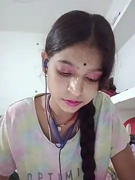 Snapshot of Mohnicute chatting on May 25, 2026, 7:20 pm Mohnicute online show from May 25, 2026, 7:20 pm