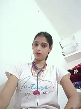 Snapshot of Mohnicute chatting on July 29, 2026, 7:12 pm Mohnicute online show from July 29, 2026, 7:12 pm