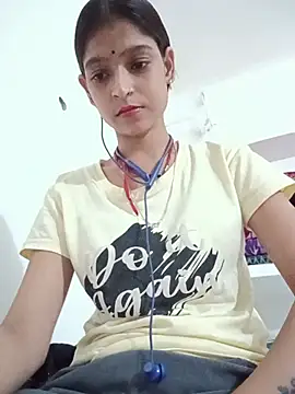 Snapshot of Mohnicute chatting on August 1, 2026, 5:23 pm Mohnicute online show from August 1, 2026, 5:23 pm