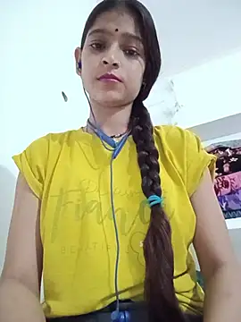 Snapshot of Mohnicute chatting on August 8, 2026, 5:37 pm Mohnicute online show from August 8, 2026, 5:37 pm