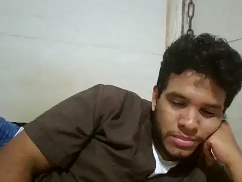 josecamsex27 online show from April 17, 2026, 1:52 am