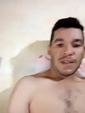 Snapshot of Antonii96 chatting on November 12, 2025, 1:50 am Antonii96 online show from November 12, 2025, 1:50 am