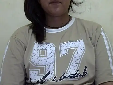 Snapshot of Anika_Singh chatting on June 12, 2026, 10:03 am Anika Singh online show from June 12, 2026, 10:03 am