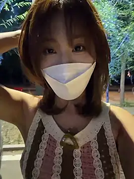 GG-BONG1 online show from July 18, 2026, 12:42 pm