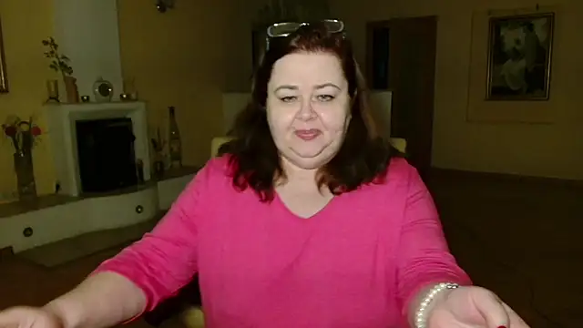 Snapshot of Natali-Gucci chatting on May 10, 2026, 4:34 pm Natali-Gucci online show from May 10, 2026, 4:34 pm