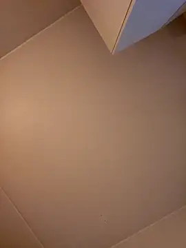 Body1978 M online show from November 11, 2025, 1:00 pm