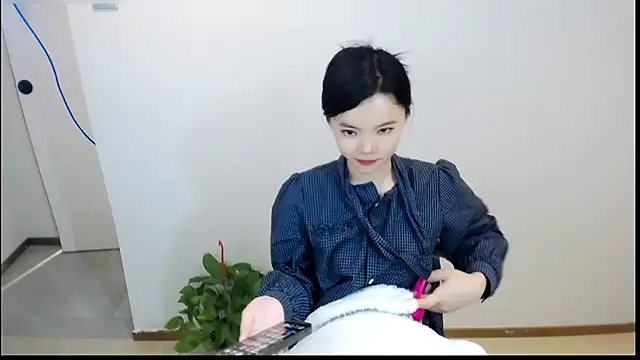 Snapshot of Shaurk chatting on February 8, 2026, 2:26 am Shaurk online show from February 8, 2026, 2:26 am