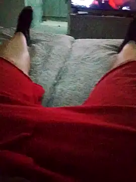 Snapshot of Robesz1982 chatting on June 26, 2026, 4:00 pm Robesz1982 online show from June 26, 2026, 4:00 pm