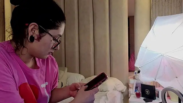 Snapshot of Iamnyxy chatting on November 28, 2025, 11:13 am Iamnyxy online show from November 28, 2025, 11:13 am