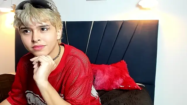 jaxson cum online show from November 12, 2025, 2:06 pm