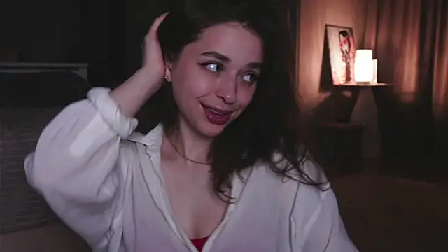 Snapshot of yoyogirlx chatting on May 3, 2026, 2:01 pm yoyogirlx online show from May 3, 2026, 2:01 pm