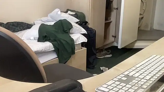 coach-karl online show from April 1, 2026, 1:41 pm