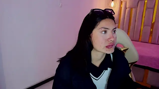 Brandy collinss online show from April 16, 2026, 11:44 am