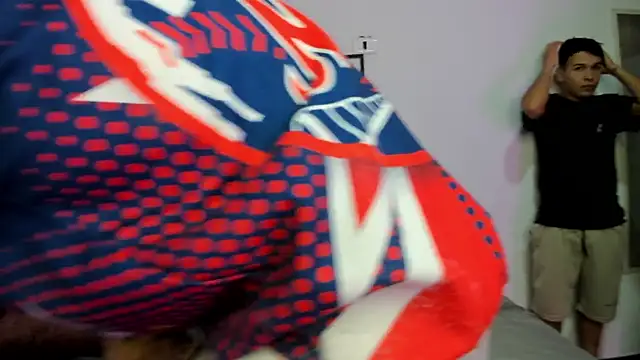 Rommies1  online show from November 20, 2025, 6:18 pm