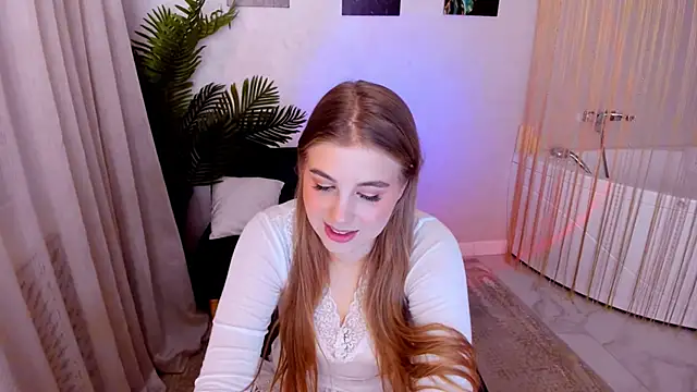 GoldenMirage online show from December 2, 2025, 11:15 am