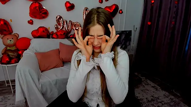 GoldenMirage online show from February 7, 2026, 4:27 am