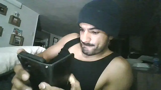 piggylatino online show from January 6, 2026, 10:52 am