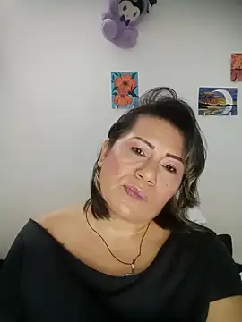 Snapshot of angi_daw chatting on June 7, 2026, 2:59 am angi daw online show from June 7, 2026, 2:59 am