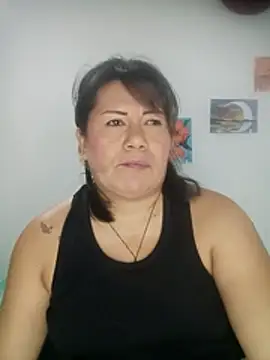 Snapshot of angi_daw chatting on July 5, 2026, 3:23 am angi daw online show from July 5, 2026, 3:23 am